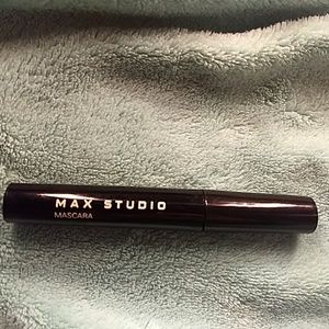 Max Studio Mascara
